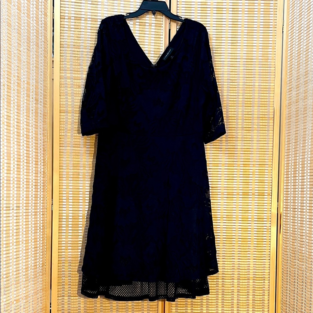 Lane Bryant Black Lace 3/4 Sleeve zip back Dress 16